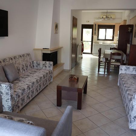 Meltemi Villa Chrisi Ammoudia Exteriör bild